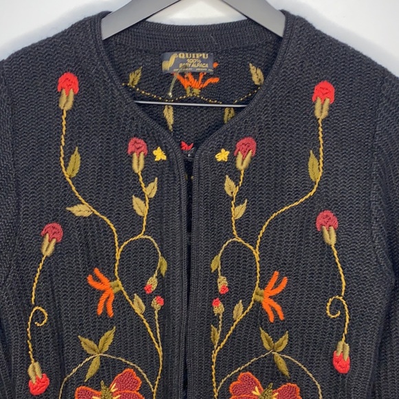 QUIPU NWOT 100% baby alpaca floral embroidered button up cardigan size S black - Picture 9 of 10